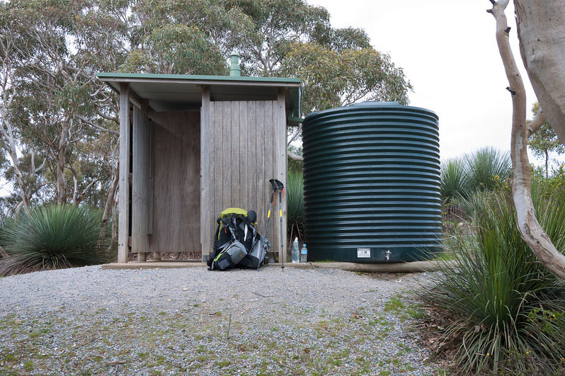Water tank and toilet