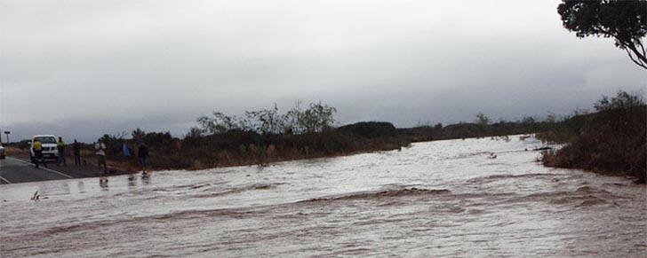 Photo courtesy of @creber295, 17/04/2015, titled '5 hour wait for 120mm of rain to settle so we could get through.' https://instagram.com/p/1kjFboo4Hm/